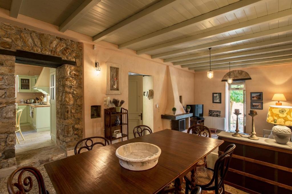 Kyparissia Old Town Lodge With Amazing Sea View מראה חיצוני תמונה